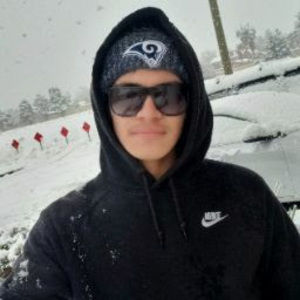 Meet your Posher, Derek